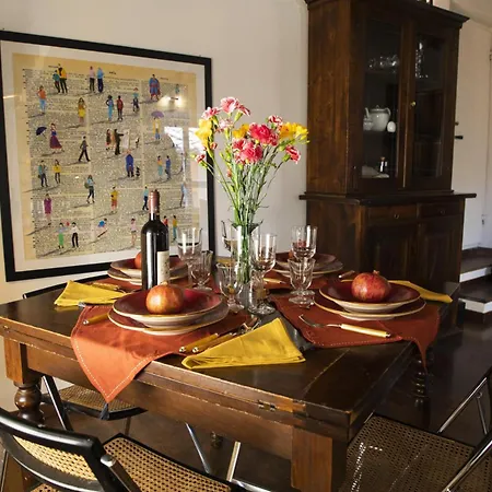 La Mansardina Beccheria 1 Double Bedroom, 1 Sofa Bed * Lucca