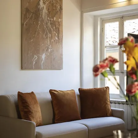 La Mansardina Beccheria 1 Double Bedroom, 1 Sofa Bed * Lucca