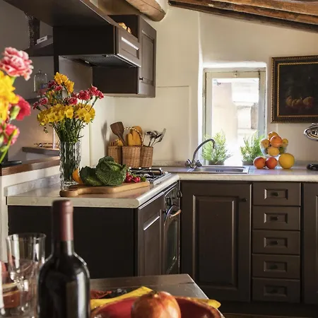 La Mansardina Beccheria 1 Double Bedroom, 1 Sofa Bed * Lucca